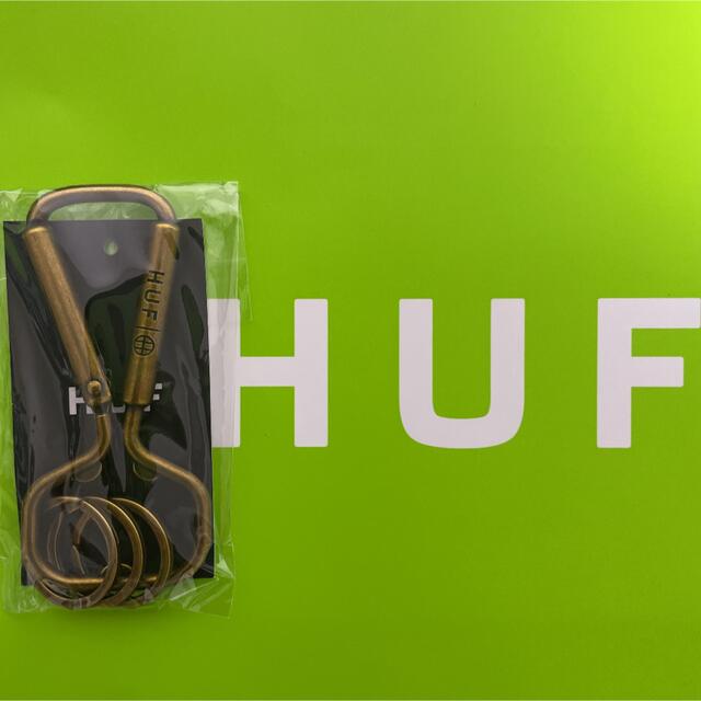 HUF(ハフ)のHUF カラビナGOLD BOTTLE OPENER CARABINERレア‼️ メンズのファッション小物(キーケース)の商品写真