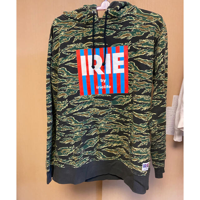 アイリーライフ　irie life タイガーカモ　パーカー　美品　Lサイズ