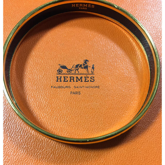 Hermes(エルメス)の【UNKN様専用】エルメス バングル レディースのアクセサリー(ブレスレット/バングル)の商品写真