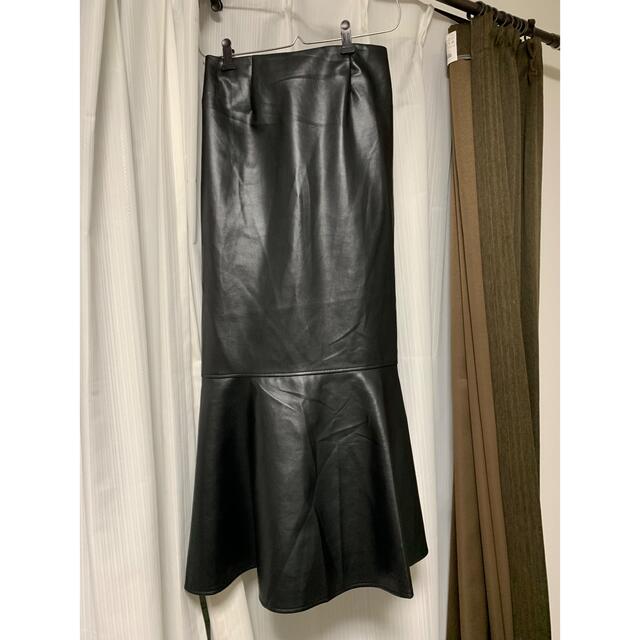 RayCassin(レイカズン)の黒レザーマーメイドスカート レディースのスカート(ロングスカート)の商品写真