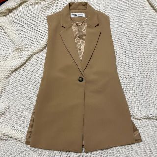 ザラ(ZARA)の新品未使用　ZARA ベストジレ(ベスト/ジレ)