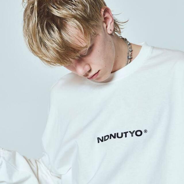 Essential(エッセンシャル)のNIL DUE / NIL UN TOKYO 白Tシャツ メンズのトップス(Tシャツ/カットソー(七分/長袖))の商品写真