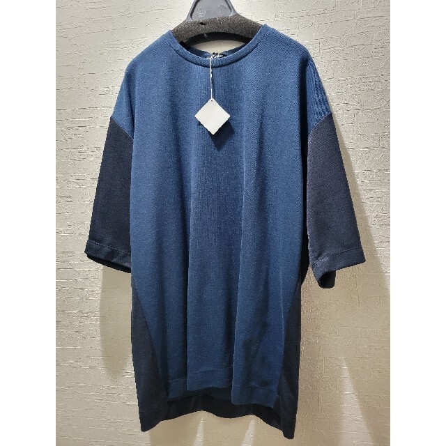 ISSEY MIYAKE(イッセイミヤケ)のISSEY MIYAKEメンズ　T-shirt 3サイズ メンズのトップス(Tシャツ/カットソー(半袖/袖なし))の商品写真