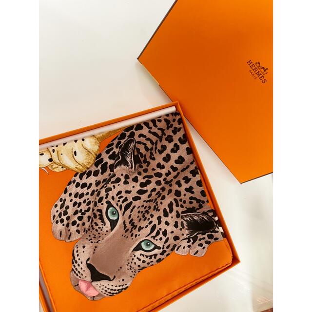 Hermes(エルメス)のHERMES ♥ レイジー・レオパード レディースのファッション小物(バンダナ/スカーフ)の商品写真