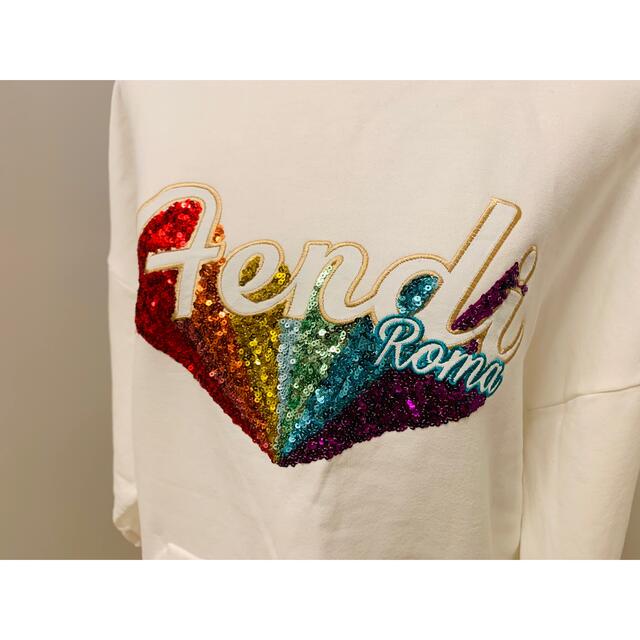 FENDI(フェンディ)のFENDIパーカー専用 レディースのトップス(パーカー)の商品写真