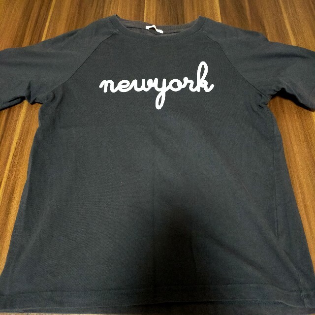 GU(ジーユー)のプリントTシャツ newyork サイズM レディースのトップス(Tシャツ(半袖/袖なし))の商品写真
