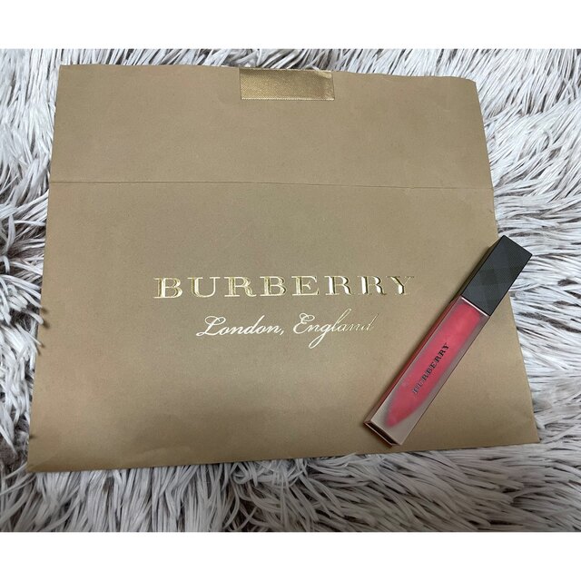 BURBERRY(バーバリー)のBurberry♡リキッドリップベルベットNo.29 コスメ/美容のベースメイク/化粧品(口紅)の商品写真