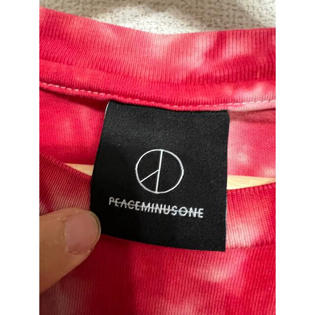 PEACEMINUSONE(ピースマイナスワン)のPEACEMINUSONE PMO TYEDYE RED メンズのトップス(Tシャツ/カットソー(半袖/袖なし))の商品写真