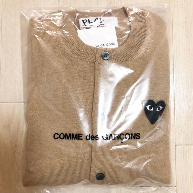 COMME des GARCONS(コムデギャルソン)の新品 プレイ コムデギャルソン ブラックハート カーディガン アニエスベー レディースのトップス(カーディガン)の商品写真