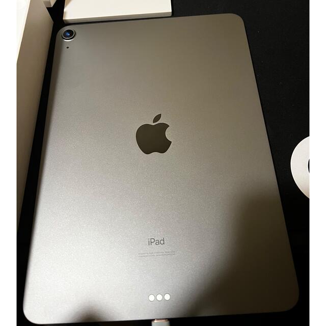 iPad(アイパッド)の超美品 ipad Air 第4世代 64GB スペースグレイ WiFi スマホ/家電/カメラのPC/タブレット(タブレット)の商品写真