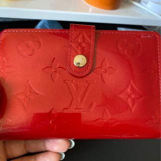 ルイヴィトン(LOUIS VUITTON)のルイヴィトン ヴェルニ ポルトフォイユ ヴィエノワ 二つ折り財布 ポムダム(財布)