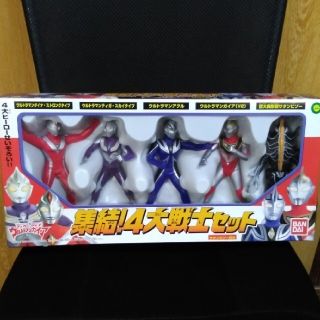 バンダイ(BANDAI)の集結!4大戦士セット　ウルトラマンガイア　ティガ　ダイナ　未開封品(特撮)