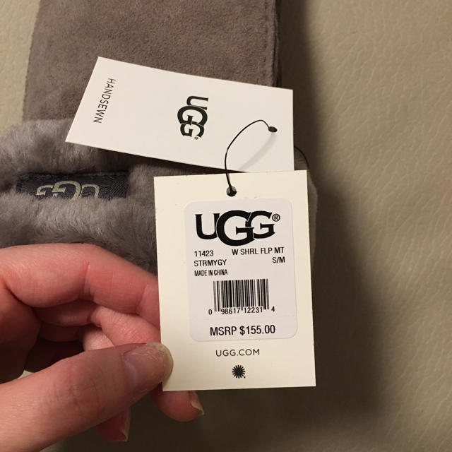 UGG(アグ)のアグ手袋 新品 未使用 タグ付き レディースのファッション小物(手袋)の商品写真