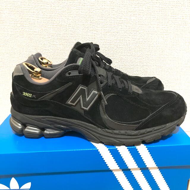 New Balance 2002R ブラック 1