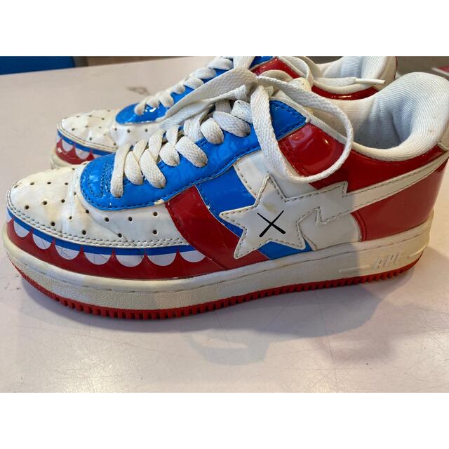 A BATHING APE(アベイシングエイプ)のAPE KAWS CHOMPERS BAPESTA US6 メンズの靴/シューズ(スニーカー)の商品写真