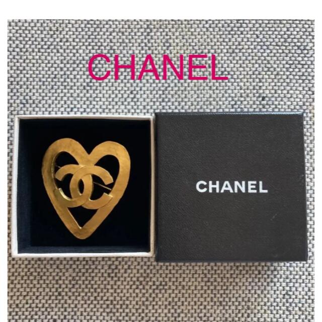 CHANEL(シャネル)のCHANEL シャネルハート　ビンテージ　ブローチ レディースのアクセサリー(ブローチ/コサージュ)の商品写真