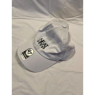 コモリ(COMOLI)のNEAT HOUSE 47 cap キャップ　ホワイト　neat tokyo(キャップ)