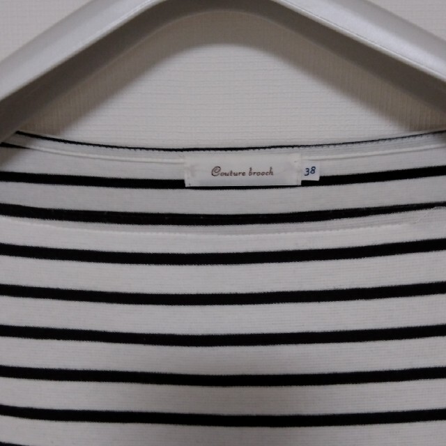 Couture Brooch(クチュールブローチ)のCouture brooch 肩リボン ブラックxホワイトボーダー 七分袖プルオ レディースのトップス(カットソー(長袖/七分))の商品写真