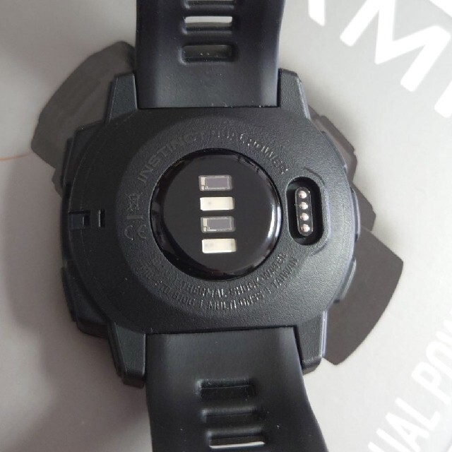 GARMIN(ガーミン)のボンズ0303様専用　GARMIN INSTINCT　DUAL POWER メンズの時計(腕時計(デジタル))の商品写真