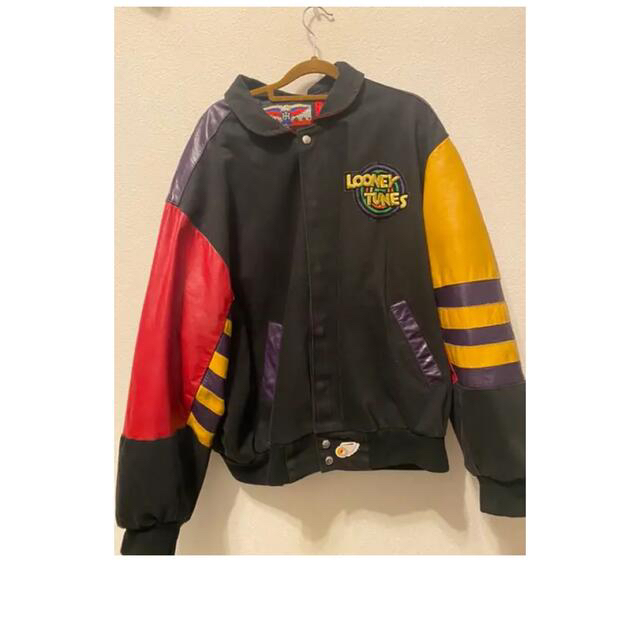 LOONEY TUNES スタジャン LOONEY TUNES スタジャン