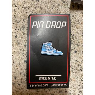 午前12時前のご注文は当日発送 PINDROP ピンドロップ ピンバッジ NIKE