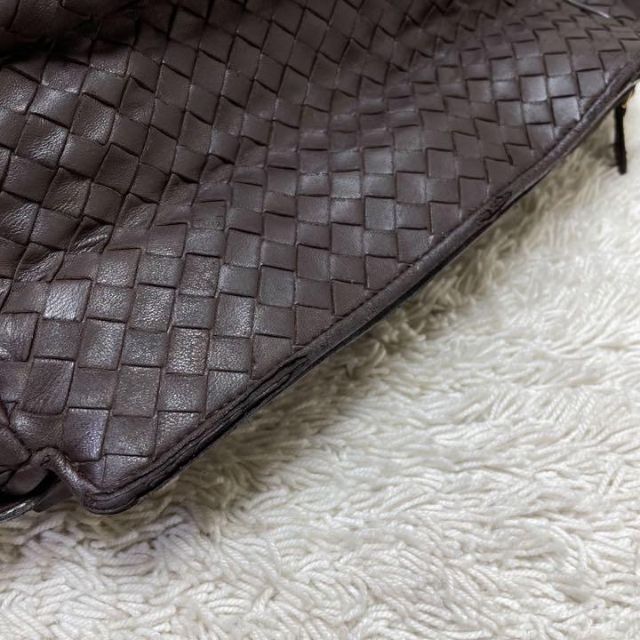 Bottega Veneta(ボッテガヴェネタ)のボッテガ イントレチャート レザー ショルダー バッグ ブラウン 茶色. レディースのバッグ(ショルダーバッグ)の商品写真