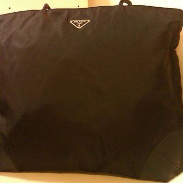 PRADA(プラダ) ブラックナイロン 大きめトートバッグ lpkmss.com