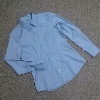 ユニクロ(UNIQLO)のユニクロ 水色ワイシャツ(シャツ/ブラウス(長袖/七分))