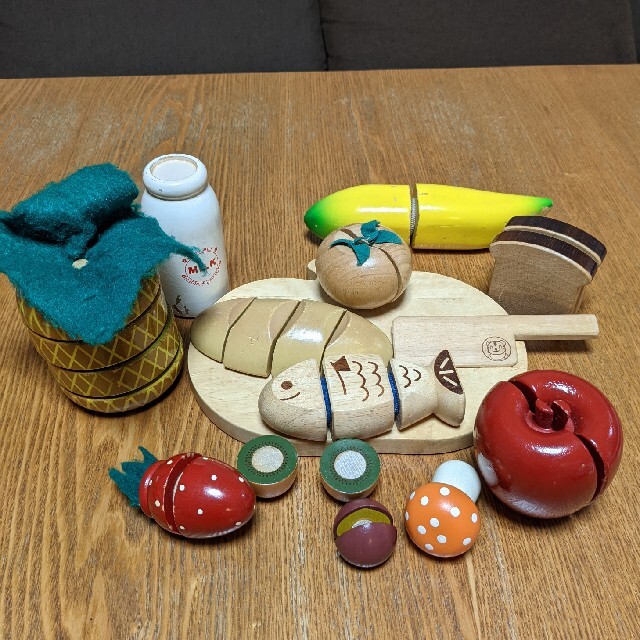 木のおままごとセット（14点） キッズ/ベビー/マタニティのおもちゃ(知育玩具)の商品写真