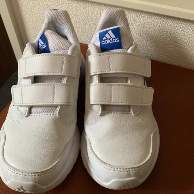 adidas(アディダス)のゆっこ様専用☆アディダス　スニーカー  19センチ　美品 キッズ/ベビー/マタニティのキッズ靴/シューズ(15cm~)(スニーカー)の商品写真