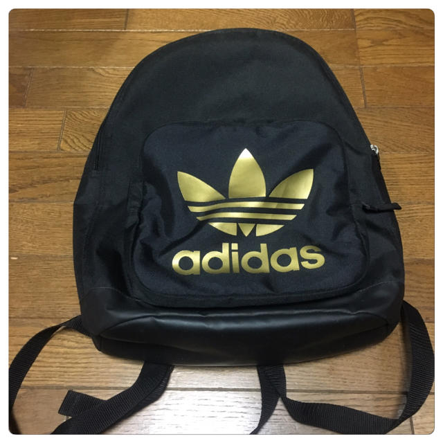 adidas(アディダス)のadidas リュック  レディースのバッグ(リュック/バックパック)の商品写真