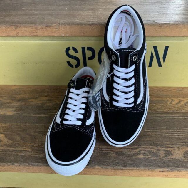 VANS(ヴァンズ)のVANS バンズ スケシュー【SKATE OLD SKOOL】黒/白 26cm スポーツ/アウトドアのスポーツ/アウトドア その他(スケートボード)の商品写真