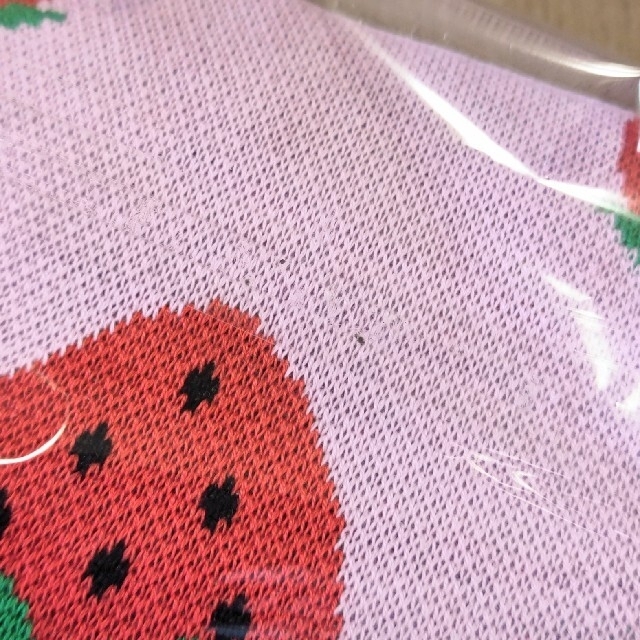 PUNYUS(プニュズ)のプニュズ　フード柄　ロング ニットカーディガン　ピンク　いちご レディースのトップス(カーディガン)の商品写真