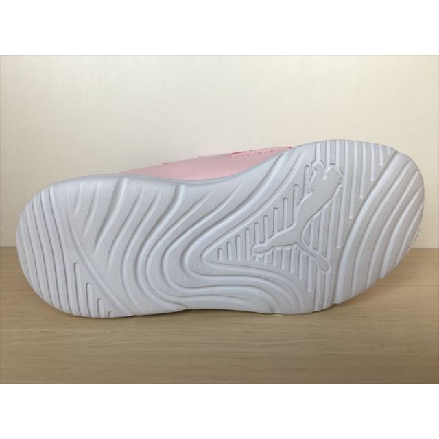 PUMA(プーマ)のプーマ ファンレーサー AC PS 靴 20,0cm 新品 (1082) キッズ/ベビー/マタニティのキッズ靴/シューズ(15cm~)(スニーカー)の商品写真