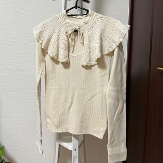 ミーアンドミークチュール(me & me couture)のme&me couture ミー&ミークチュール トップス オフホワイト 美品(ニット/セーター)