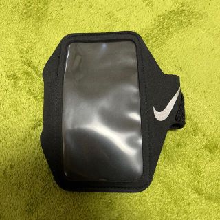 ナイキ(NIKE)のNIKE アームバンド(ウォーキング)