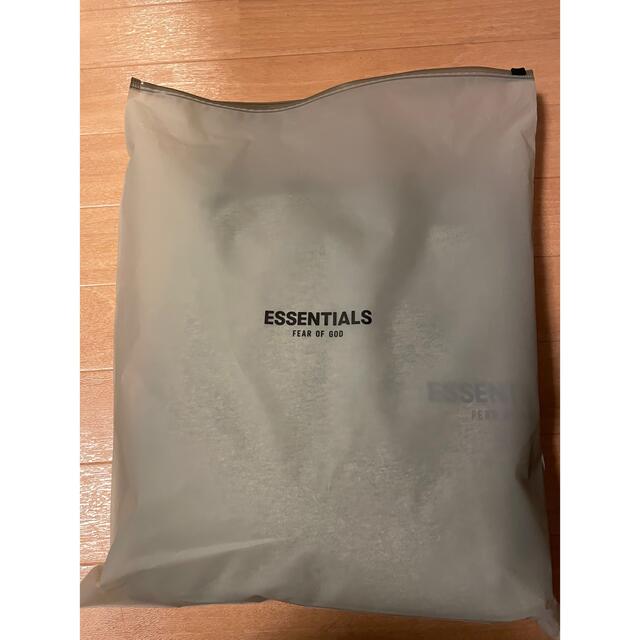 Essential(エッセンシャル)のfear of god essentials メンズのトップス(パーカー)の商品写真