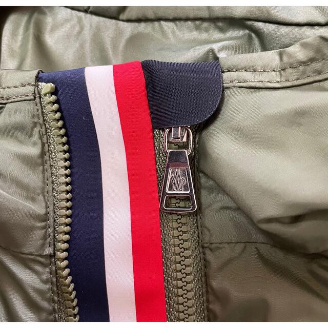 MONCLER(モンクレール)の美品　【正規品】MONCLER モンクレール ウインドブレーカー　130cm キッズ/ベビー/マタニティのキッズ服男の子用(90cm~)(ジャケット/上着)の商品写真