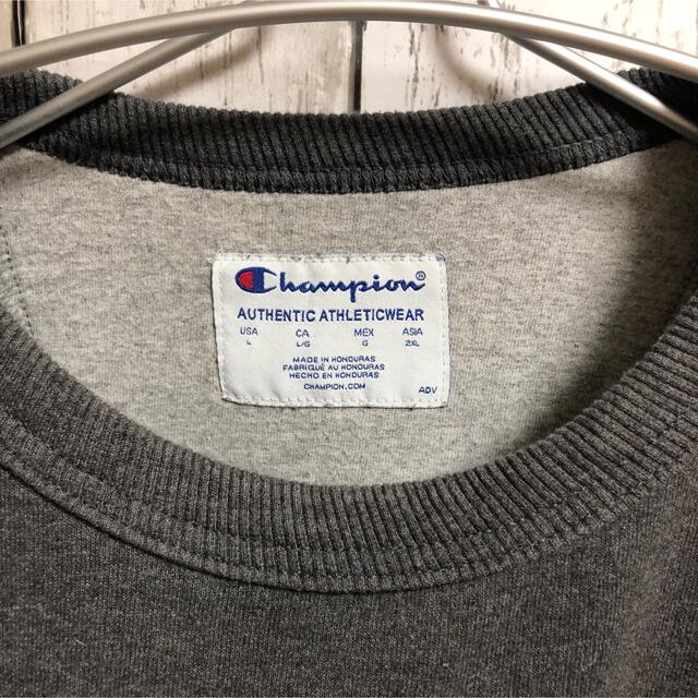 Champion(チャンピオン)のChampion 古着 人気スウェット トレーナー ワンポイント オーバーサイズ メンズのトップス(スウェット)の商品写真