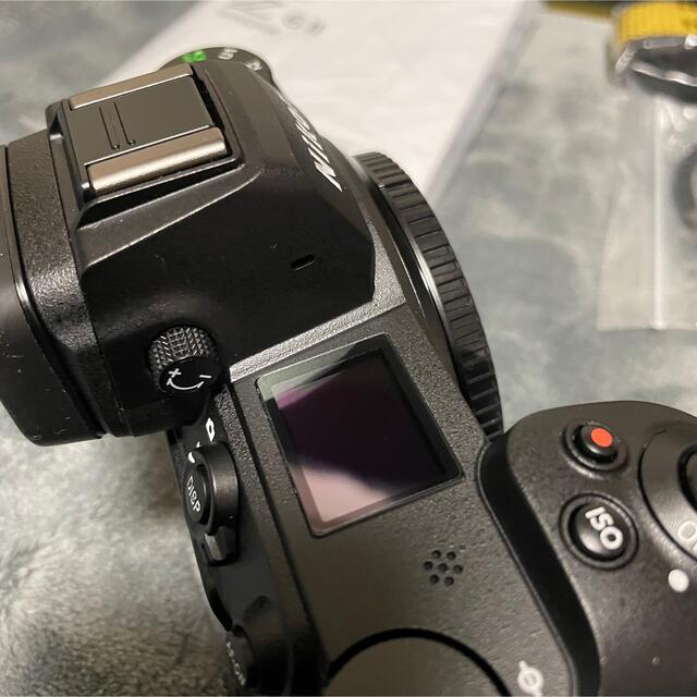Nikon(ニコン)の【美品】 Nikon Z6II ボディ ＋ Smallrig L字プレート スマホ/家電/カメラのカメラ(ミラーレス一眼)の商品写真