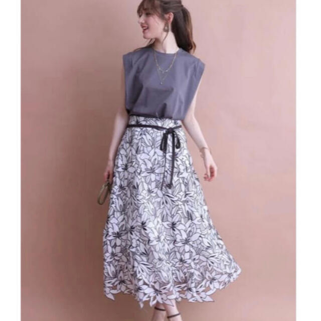 □安い大人気□ ブルーレーベルクレストブリッジ フローラル レース
