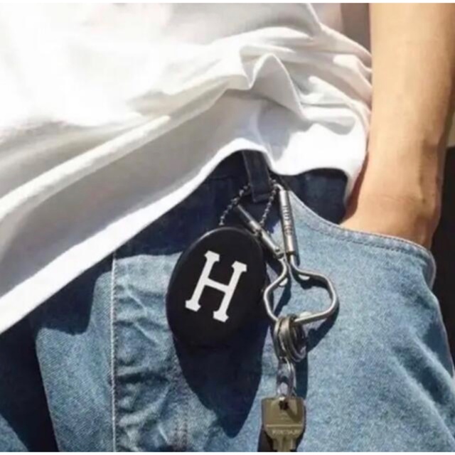 HUF(ハフ)のHUF カラビナ　BOTTLE OPENER CARABINER メンズのファッション小物(キーホルダー)の商品写真