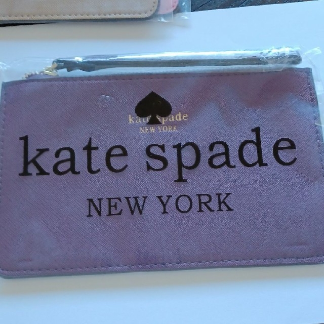 kate spade new york(ケイトスペードニューヨーク)の【新品】Kate Spade　ポーチ　通帳ケース レディースのファッション小物(ポーチ)の商品写真