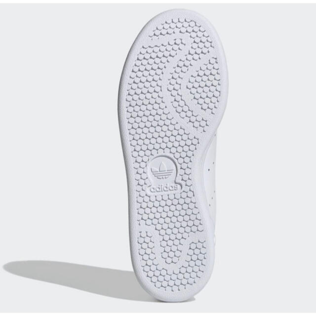 adidas(アディダス)の[アディダス] スタンスミス J メタリックシルバー FU6673 レディースの靴/シューズ(スニーカー)の商品写真