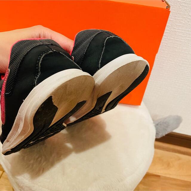 NIKE(ナイキ)のNIKE♡スニーカー キッズ/ベビー/マタニティのキッズ靴/シューズ(15cm~)(スニーカー)の商品写真