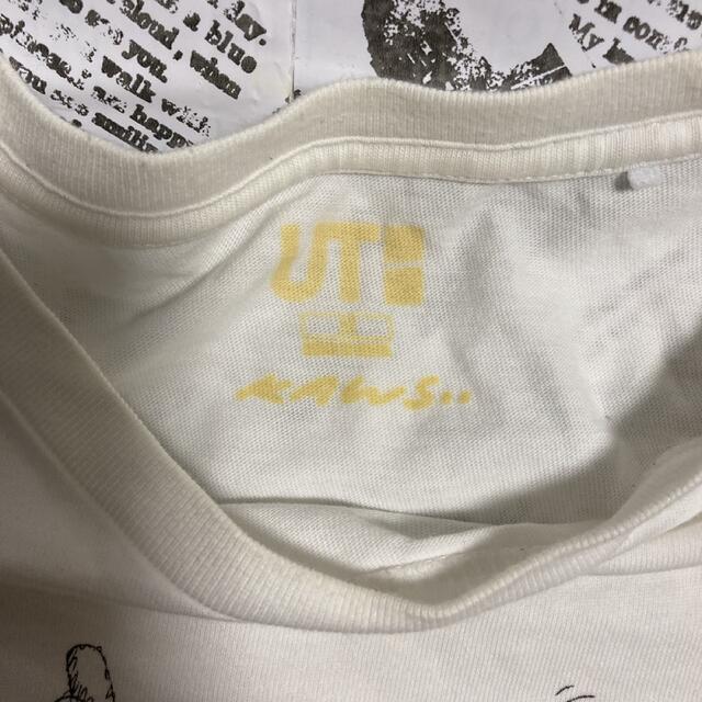 UNIQLO(ユニクロ)のカウズ　ユニクロ　TシャツM ホワイト メンズのトップス(Tシャツ/カットソー(半袖/袖なし))の商品写真
