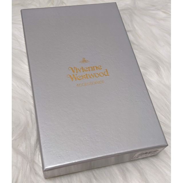 Vivienne Westwood(ヴィヴィアンウエストウッド)の新品　未使用☆　ヴィヴィアンウエストウッド　長財布　エナメル　黒 レディースのファッション小物(財布)の商品写真