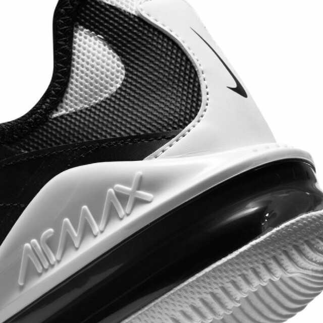 【新品】ナイキ エアマックス インフィニティ2 24㎝ レディースの靴/シューズ(スニーカー)の商品写真