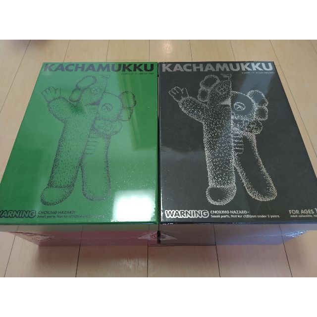 エンタメ/ホビーKAWS KACHAMUKKU Green Red Black セット