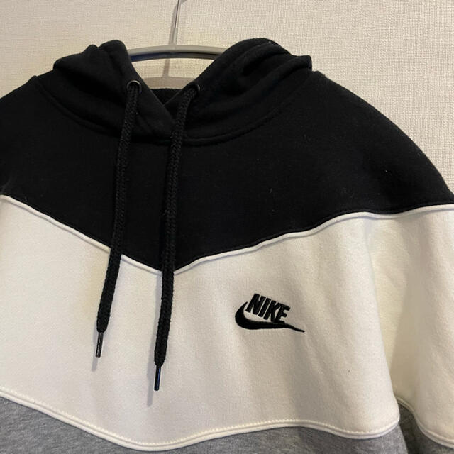 NIKE(ナイキ)の【NIKE】パーカー レディースのトップス(パーカー)の商品写真